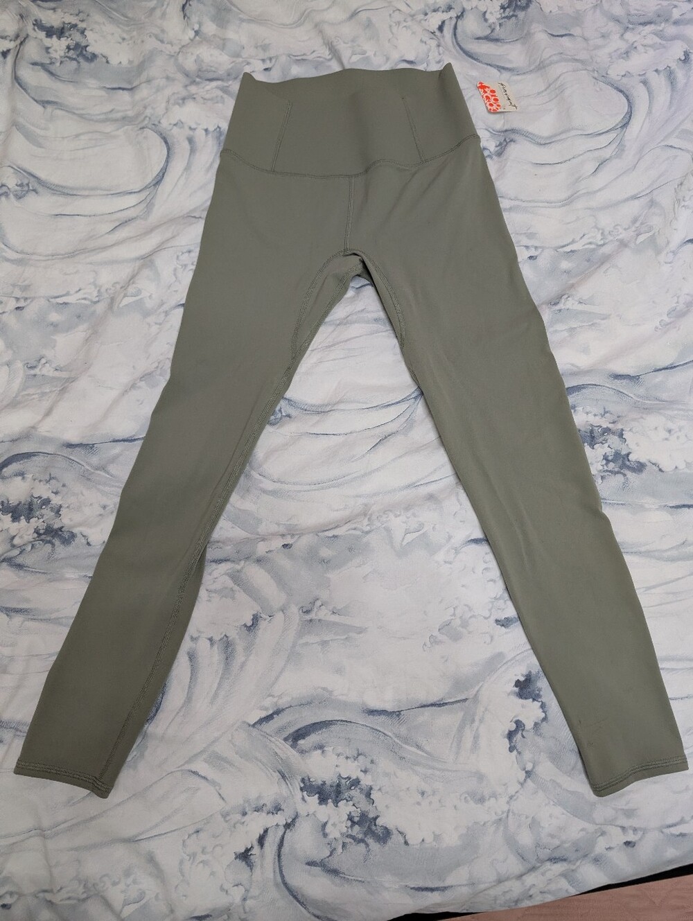 Free People NWT  Never Better 7/8 High Waisted Leggings In Sage Green X-Small